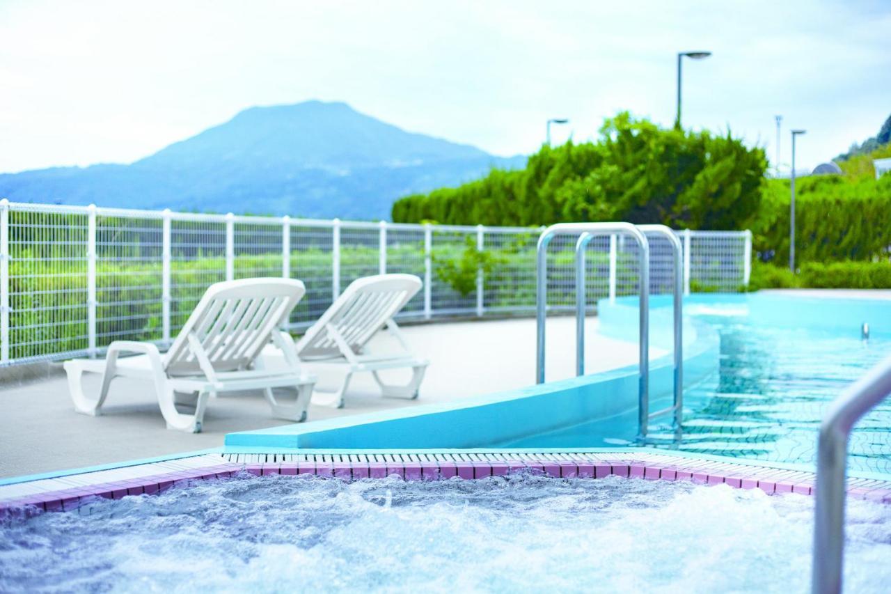 Spa Resort Taqua Taku Kültér fotó